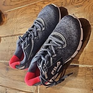 New, with tags! Fila Shoes Size 8